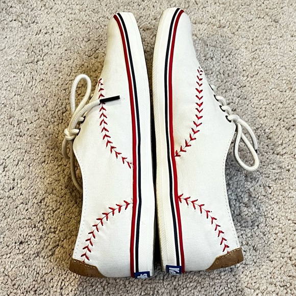 KEDS Champion Pennant  Baseball Sneakers Canvas Red Stitching Low Top Womens 9 - Picture 3 of 9
